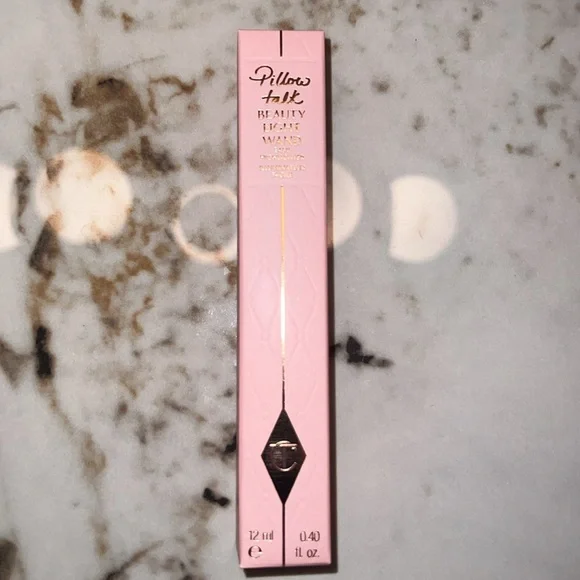 NIB Charlotte Tilbury Bundle - Beauty Light Wand and Iconic Mini Lip Trio